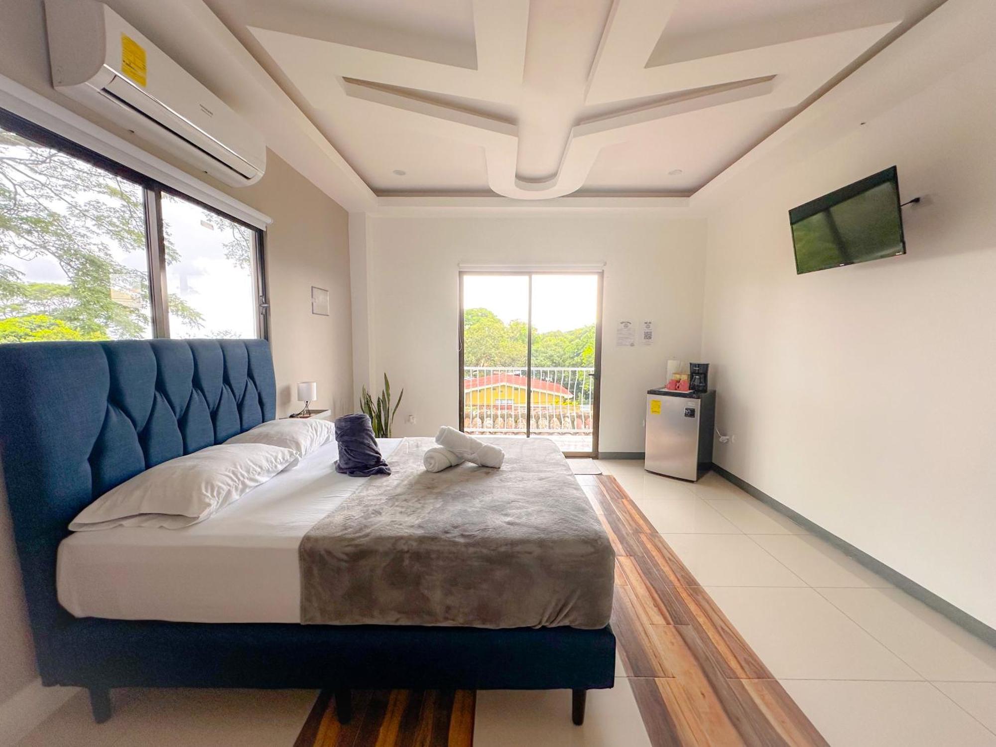 Casa Garitas Guesthouse & Car Rental - Free Sjo Airport Shuttle Río Segundo エクステリア 写真