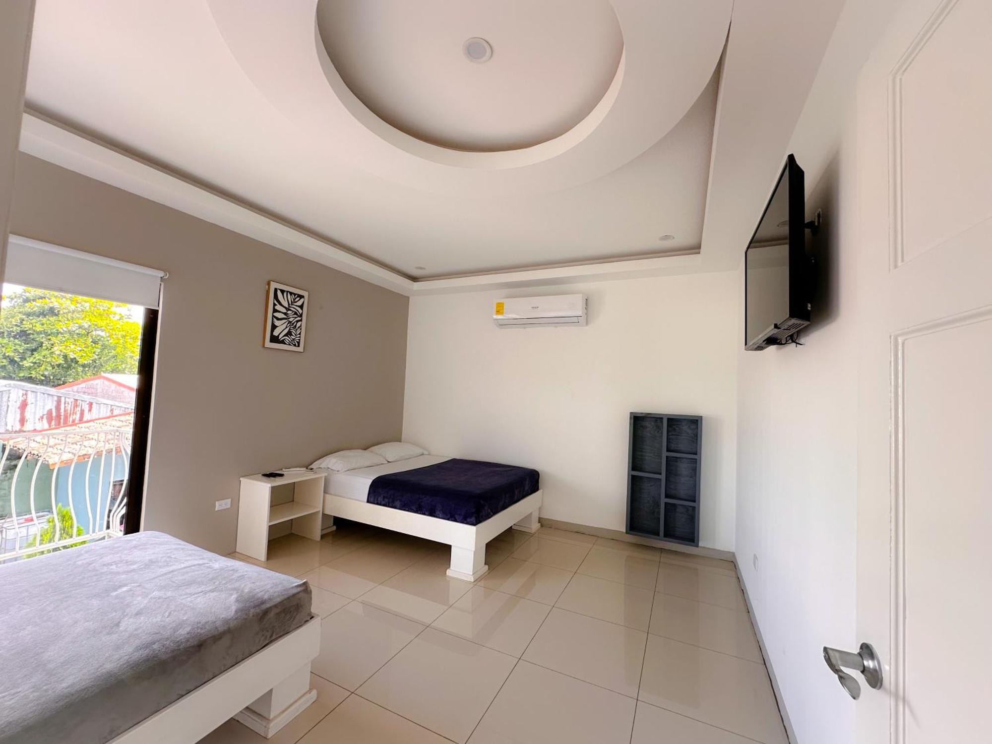 Casa Garitas Guesthouse & Car Rental - Free Sjo Airport Shuttle Río Segundo エクステリア 写真